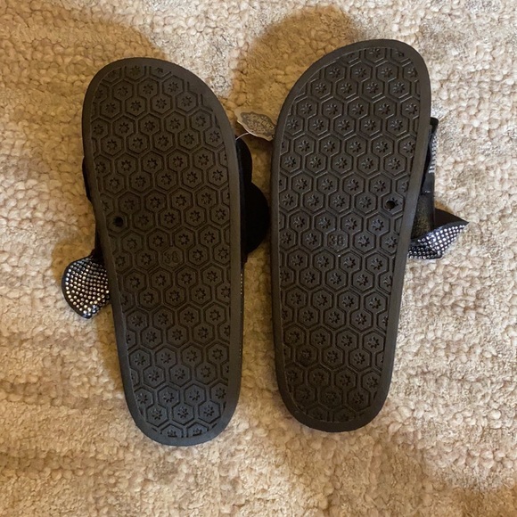 Black & Bling Coco & Carmen flip flops - Picture 4 of 7